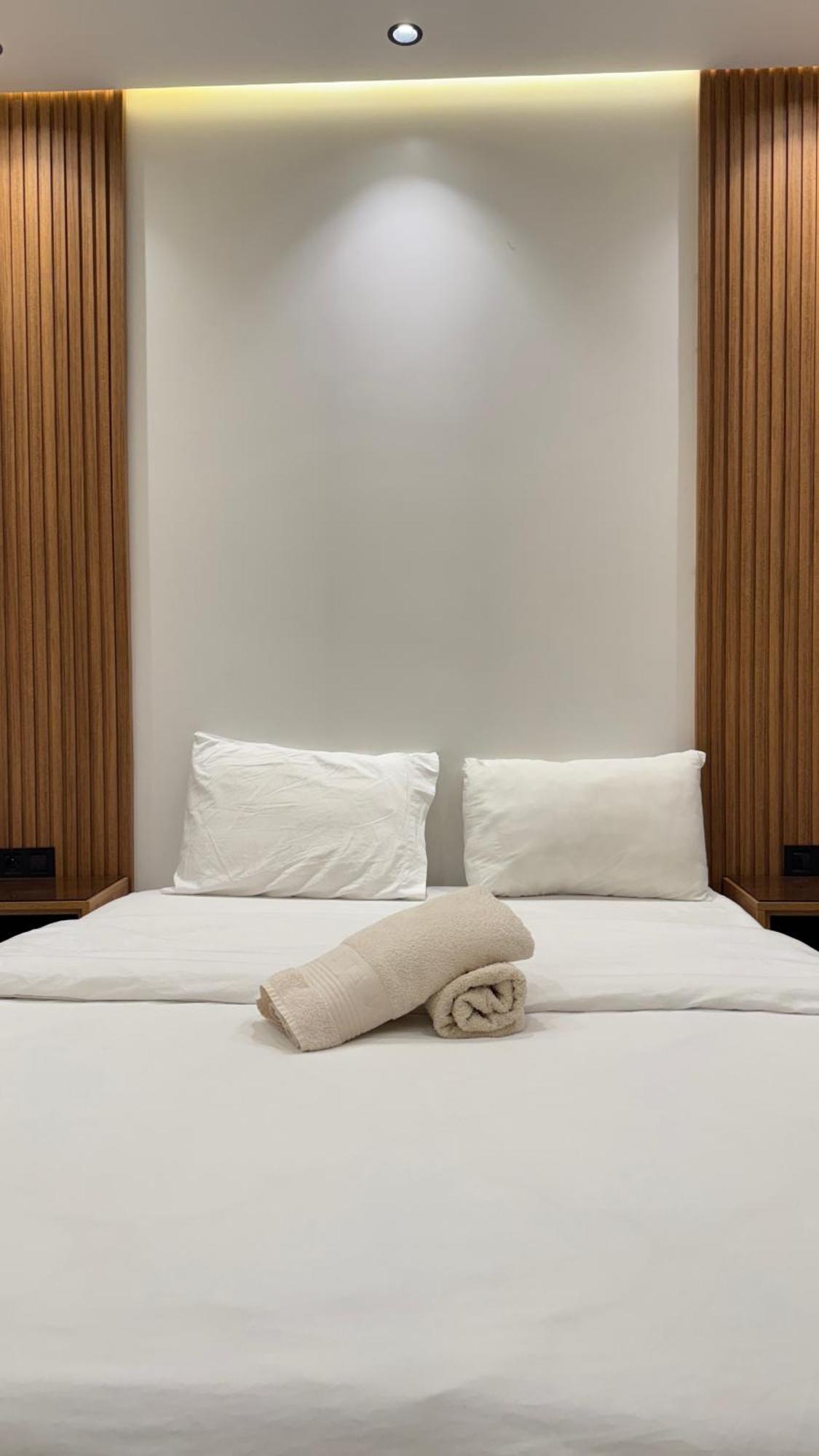 Appartement A 7 Min De La Gare Tgv Et Malabata En Voiture Pour Famille, For Family , Interdit Couples Araabic Non Marie, Forbidden Unmarried Araabic Couples Tanger